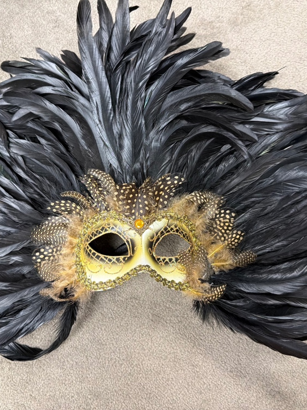 Venetian Feather Mask Black & Gold Masquerade